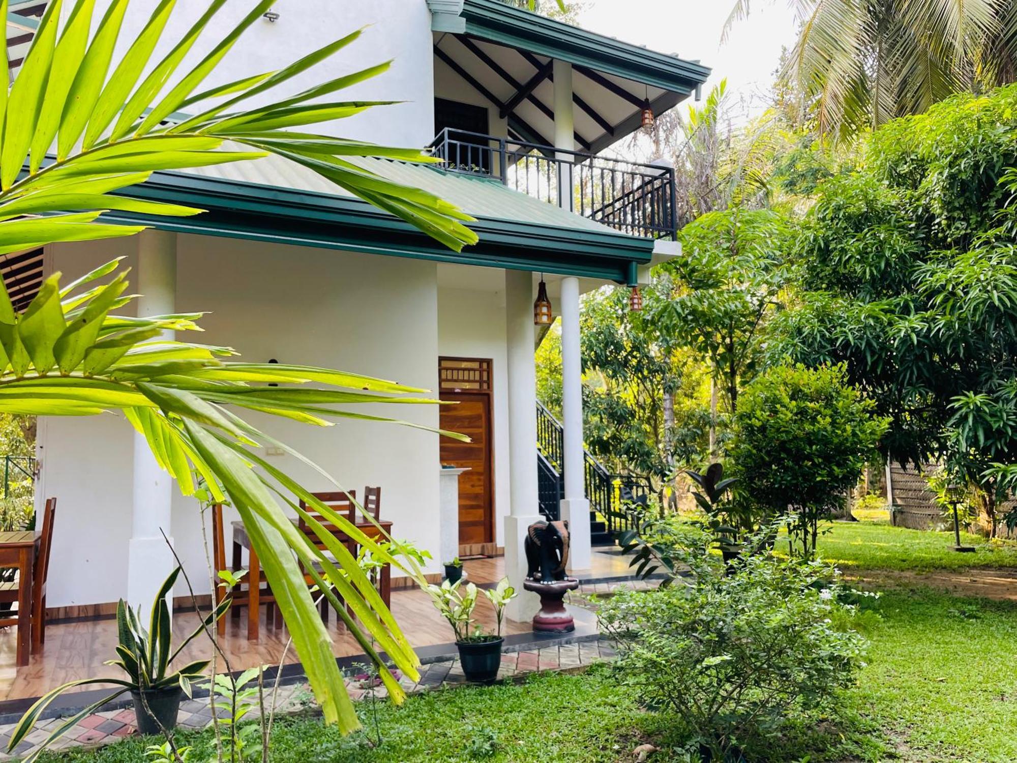 Yala Safari River View Hotel Tissamaharama Exteriör bild