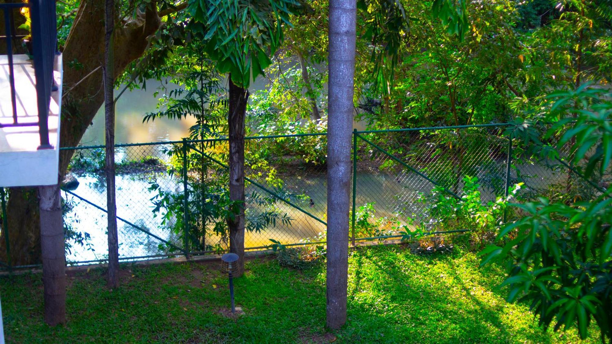 Yala Safari River View Hotel Tissamaharama Exteriör bild